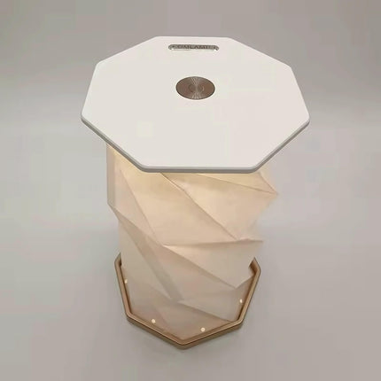 Faltbare LED Lampe im Origami Design