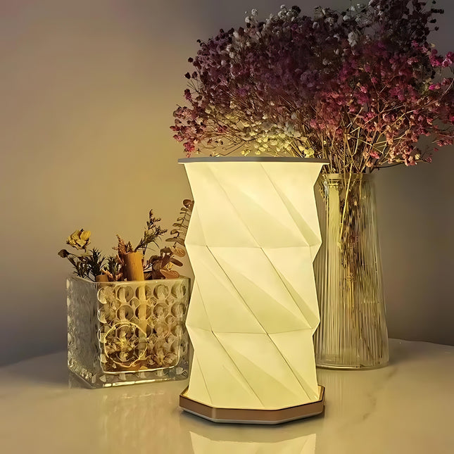Faltbare LED Lampe im Origami Design