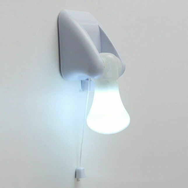Tragbare LED Glühbirne mit Zugschnur