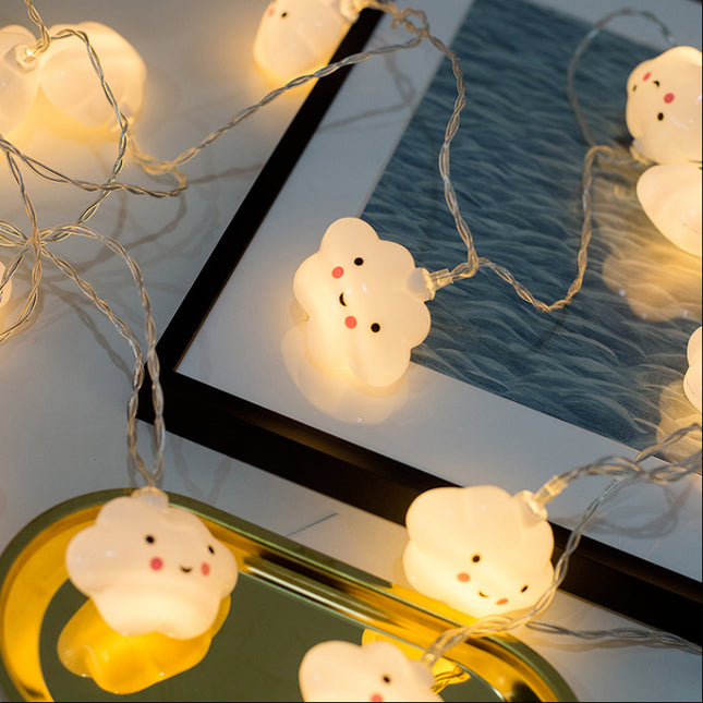 LED Lichterkette mit süßen Wolken