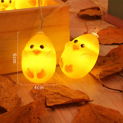 Lichterkette mit Küken im Ei Motiv