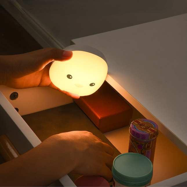 Kompaktes magnetisches Pinguin Nachtlicht für Kinder