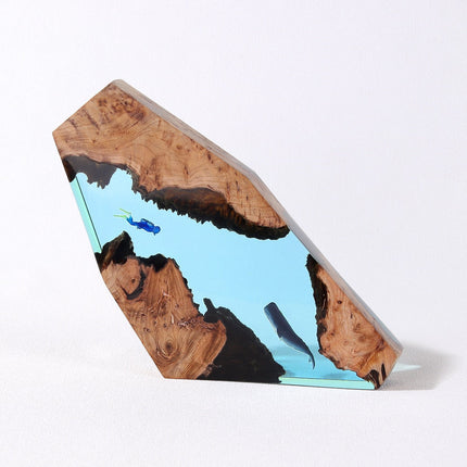 Dekorative Holz Lampe mit Wal Diorama