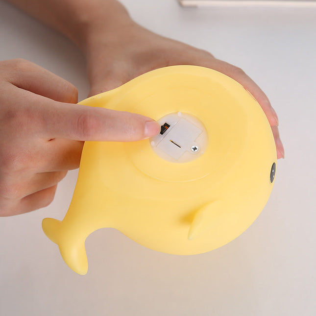 Kleines Wal Nachtlicht mit Akku für Babys