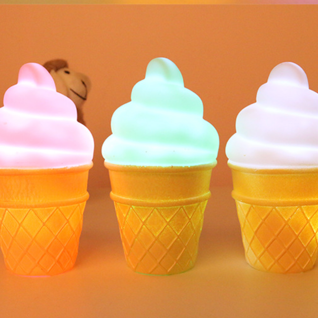 LED Nachtlicht Baby in Eiscreme-Form