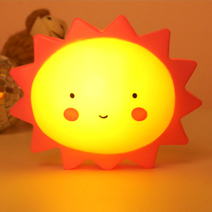 Baby Nachttischlampe in Sonnenform